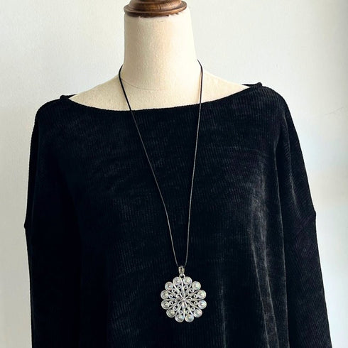 Boho Silver Floral Medallion Pendant - SOULZA AUSTRALIA