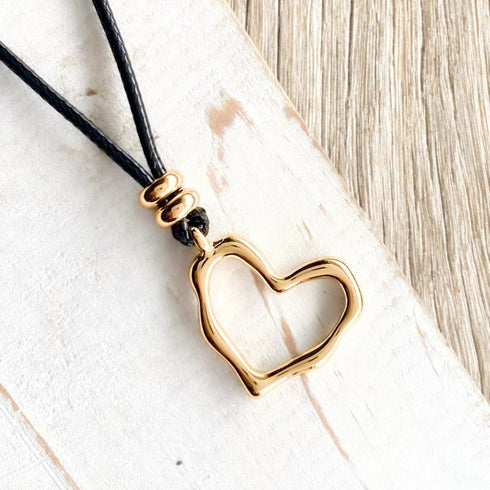 Contemporary Gold Heart Necklace - SOULZA AUSTRALIA